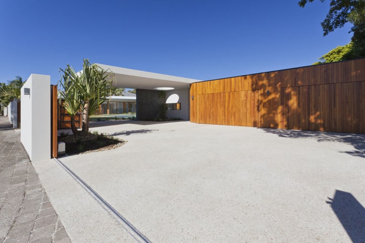 Epoxy Flake Driveway